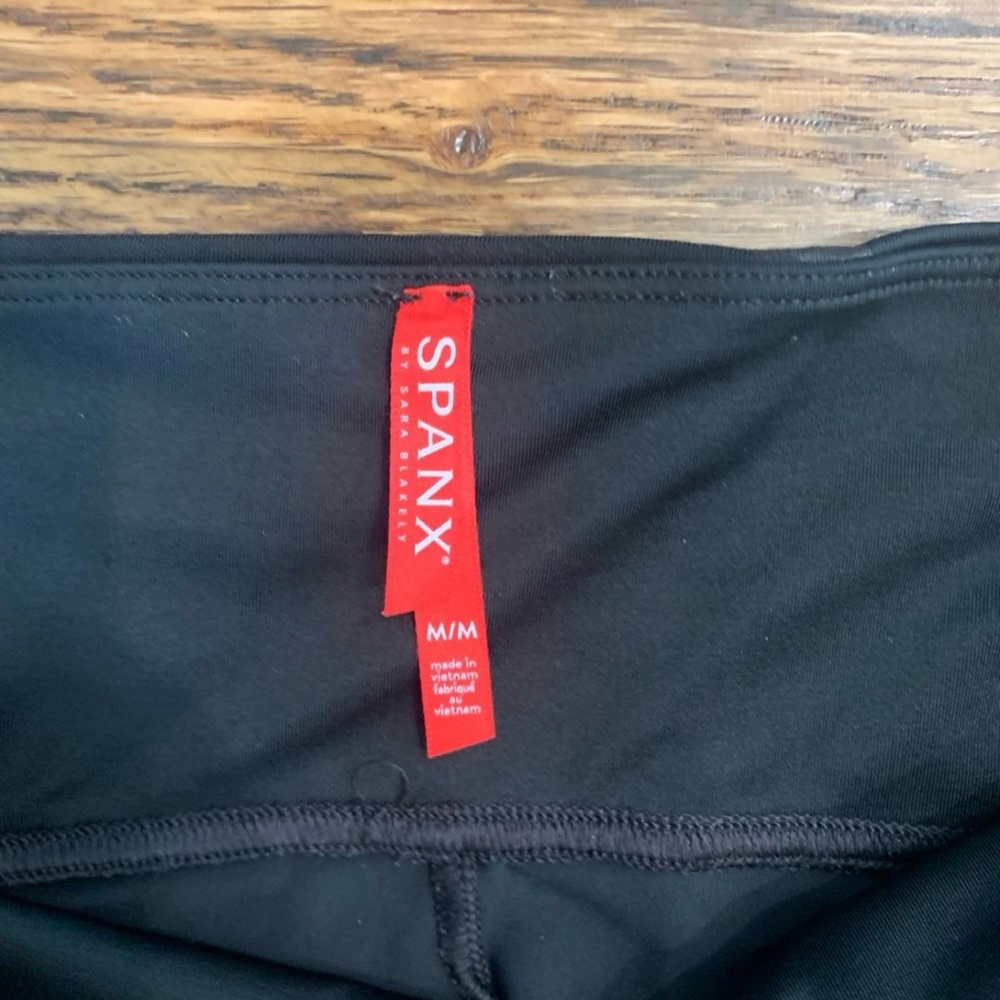 Spanx Faux Leather Camo Leggings, matte black camo, black & gray, size medium, M - Picture 7 of 7